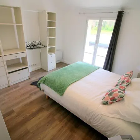 Holiday home Maison Au Bord Du Canal