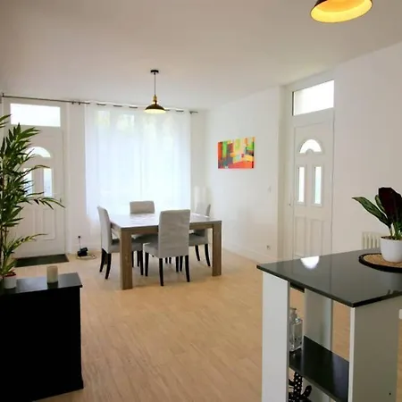 Holiday home Maison Au Bord Du Canal *